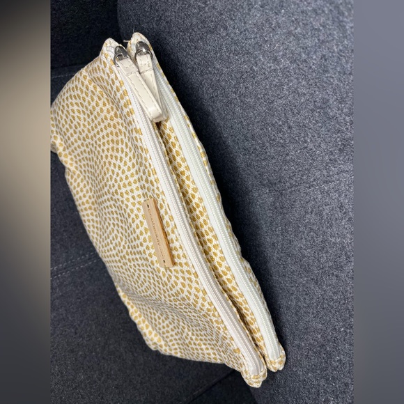 Ecobeauty Australia make up and/or jewelry bag - Picture 3 of 11